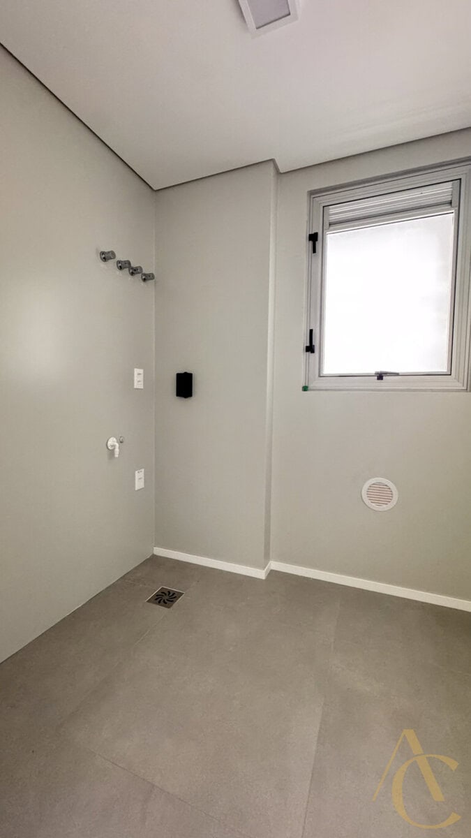 Apartamento à venda – 2 suítes – Estreito – Florianópolis/SC.