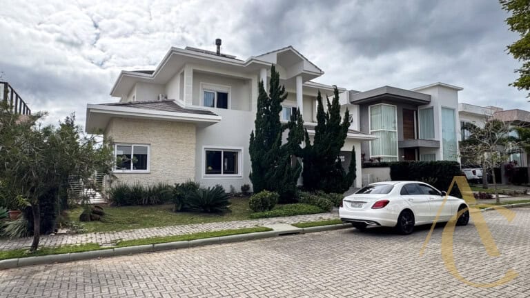 Casa residencial para venda – 4 suítes – Campeche, Florianópolis/SC.
