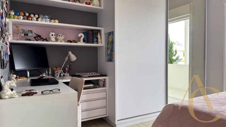 Casa residencial para venda – 4 suítes – Campeche, Florianópolis/SC.