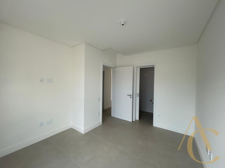 Apartamento à venda – 2 quartos sendo 1 suíte – Estreito – Florianópolis/SC.
