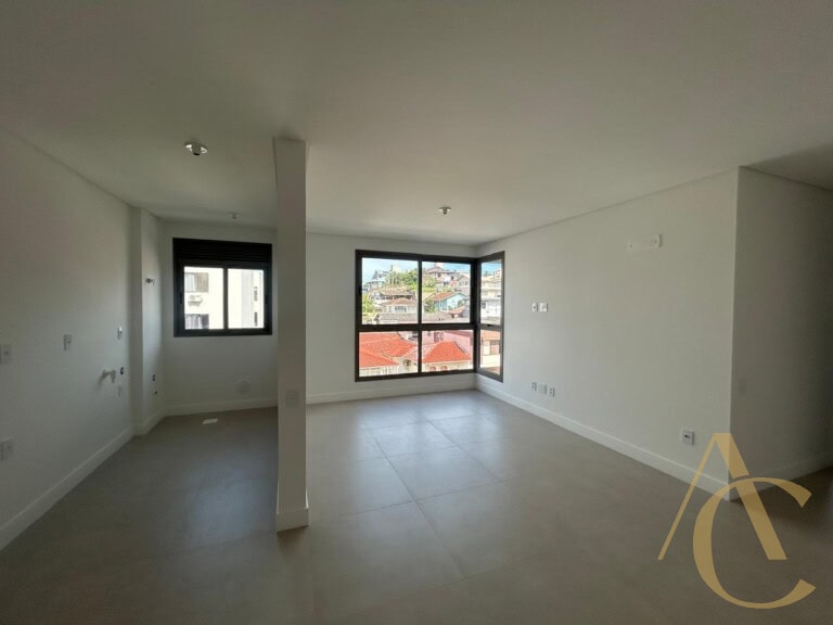 Apartamento à venda – 2 quartos sendo 1 suíte – Estreito – Florianópolis/SC.