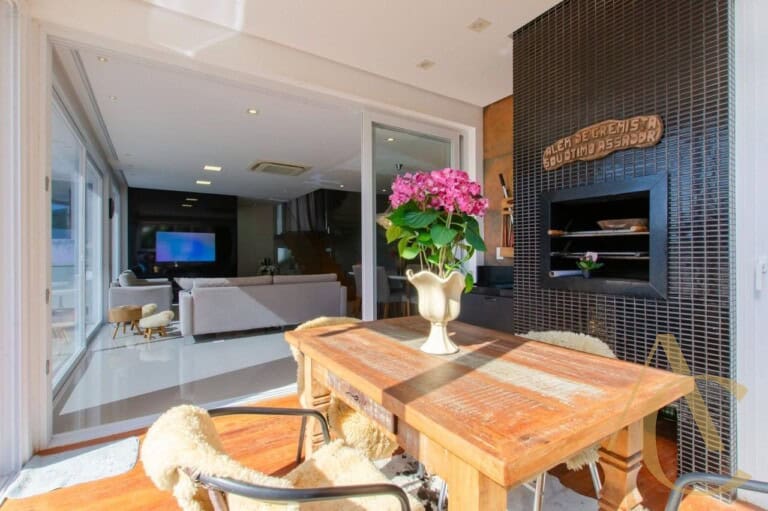 Casa residencial à venda – 4 suítes – João Paulo – Florianópolis/SC.