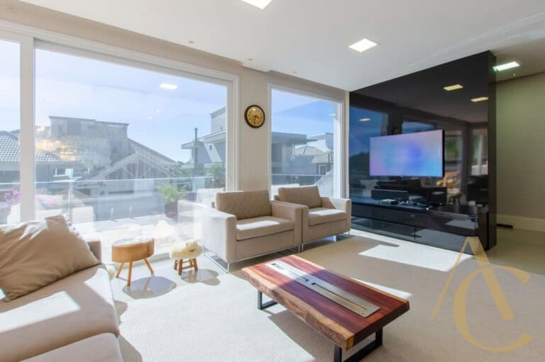Casa residencial à venda – 4 suítes – João Paulo – Florianópolis/SC.