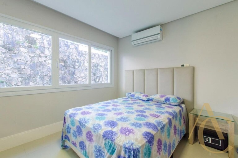 Casa residencial à venda – 4 suítes – João Paulo – Florianópolis/SC.