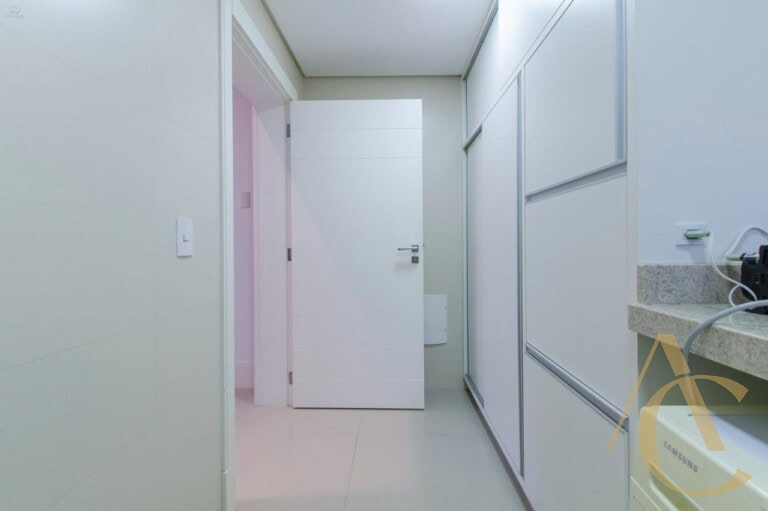 Casa residencial à venda – 4 suítes – João Paulo – Florianópolis/SC.