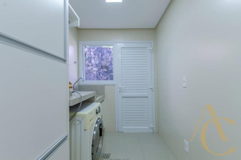 Casa residencial à venda – 4 suítes – João Paulo – Florianópolis/SC.