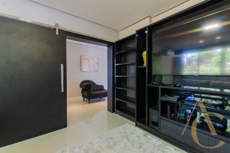 Casa residencial à venda – 4 suítes – João Paulo – Florianópolis/SC.