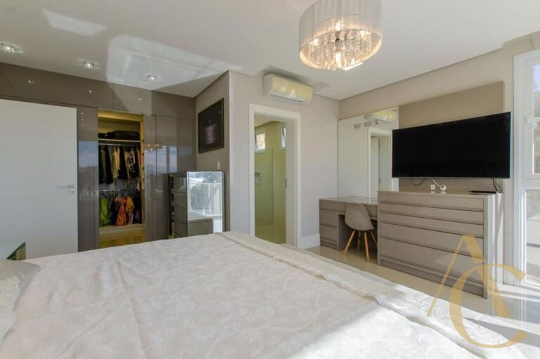 Casa residencial à venda – 4 suítes – João Paulo – Florianópolis/SC.