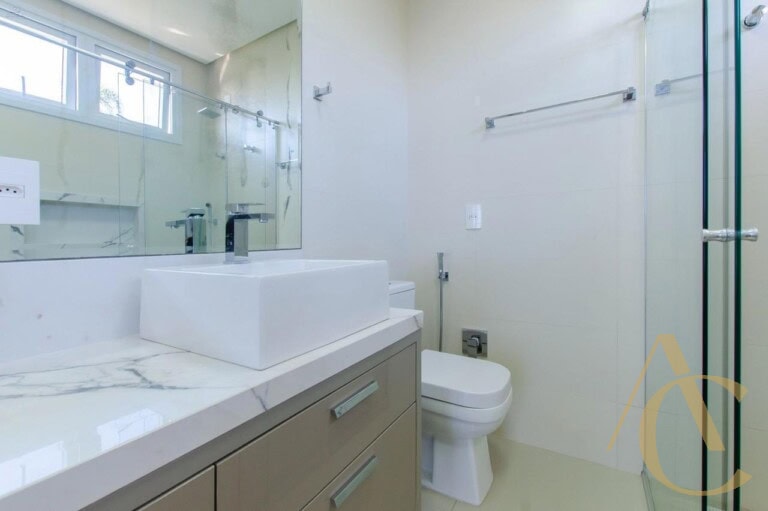 Casa residencial à venda – 4 suítes – João Paulo – Florianópolis/SC.