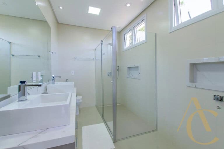 Casa residencial à venda – 4 suítes – João Paulo – Florianópolis/SC.