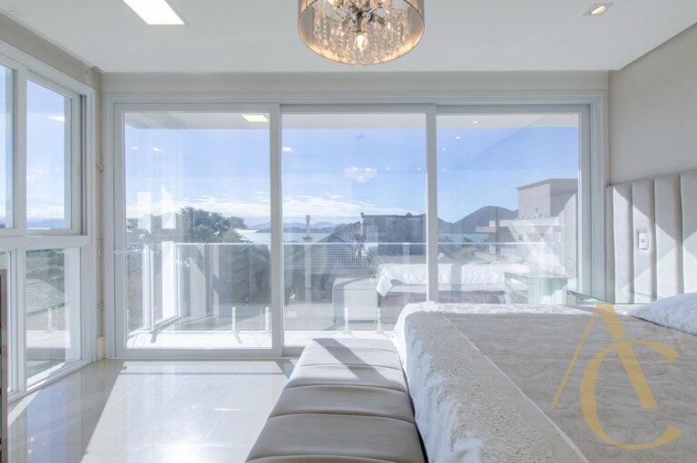 Casa residencial à venda – 4 suítes – João Paulo – Florianópolis/SC.
