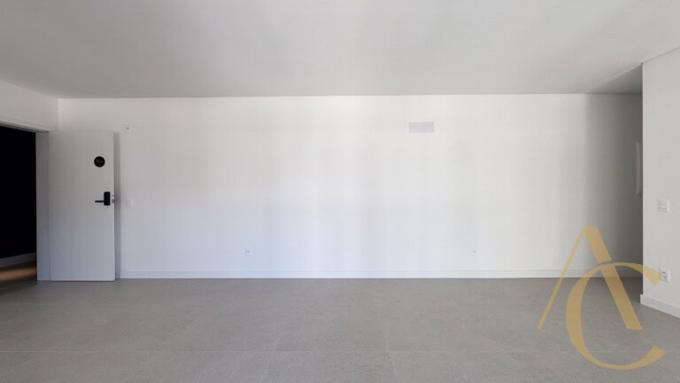 Apartamento à venda, 2 suítes, Centro, Florianópolis, SC.