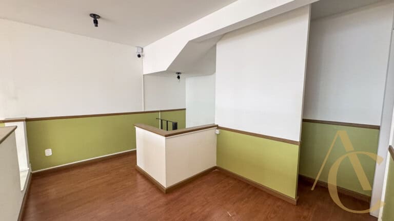 Loja para alugar com vitrine para rua Felipe Schmidt – Centro – Florianópolis, SC.