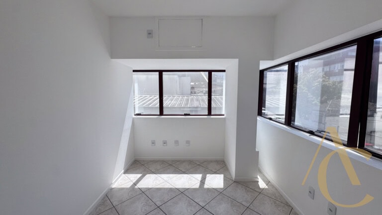 Sala para locação – 41,97m² – Centro – Florianópolis/SC.