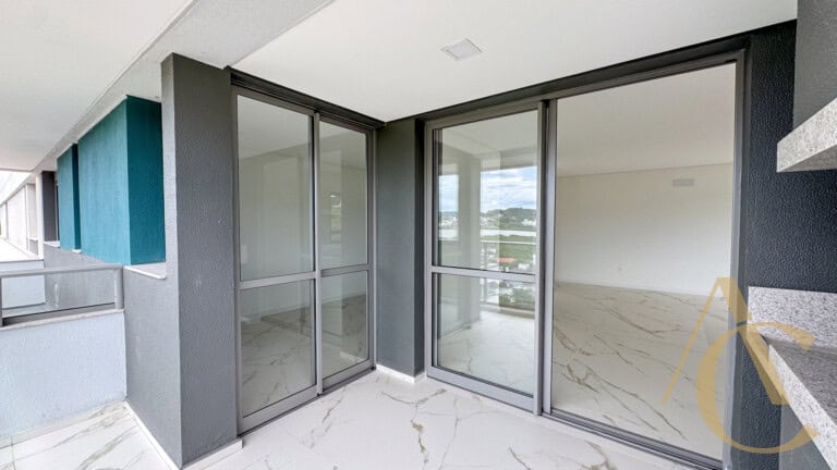 Apartamento à venda – 3 suítes – Cacupé – Florianópolis/SC.