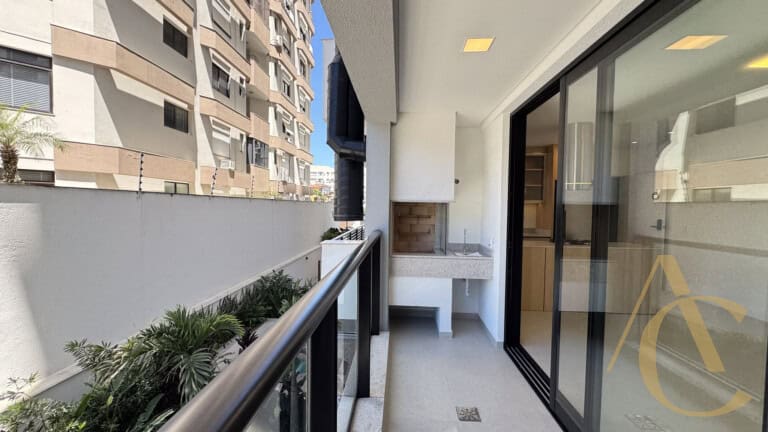 Apartamento à venda, 2 suítes, Centro, Florianópolis, SC.