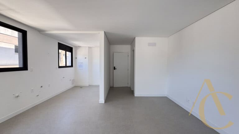 Apartamento à venda, 3 quartos sendo 1 suíte – 2 vagas de garagem – Centro, Florianópolis, SC.