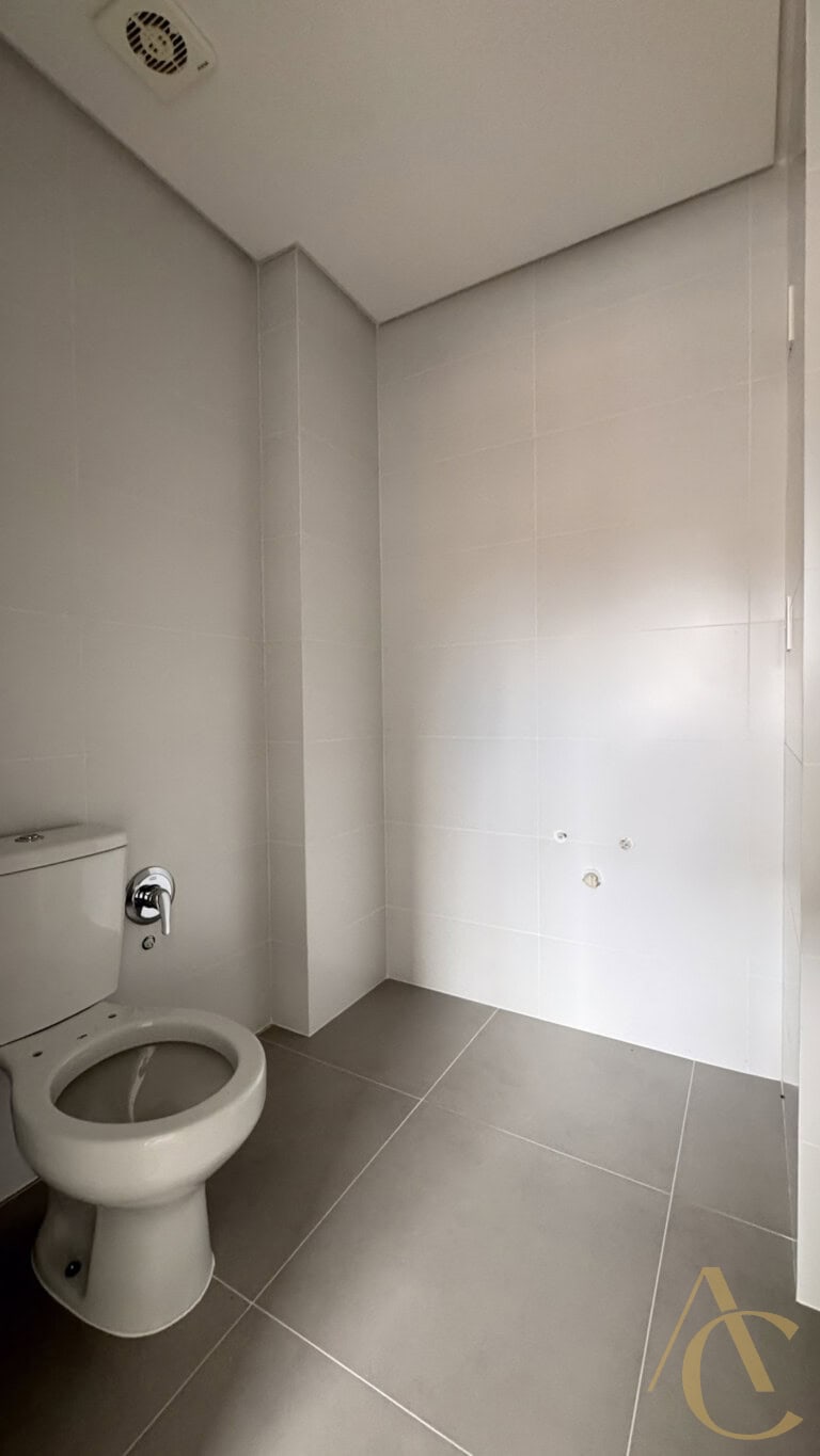 Apartamento à venda – 2 quartos sendo 1 suíte – Cacupé – Florianópolis/SC.
