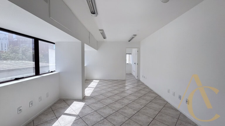 Sala para locação – 41,97m² – Centro – Florianópolis/SC.