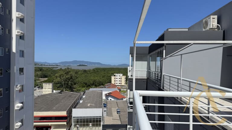 Apartamento para alugar – 03 quartos sendo 01 suíte – Centro – Palhoça/SC.