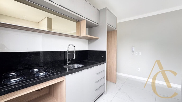 Apartamento para alugar – 2 quartos sendo 1 suíte – Flor de Nápolis – São José/SC.