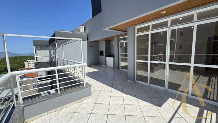 Apartamento para alugar – 03 quartos sendo 01 suíte – Centro – Palhoça/SC.
