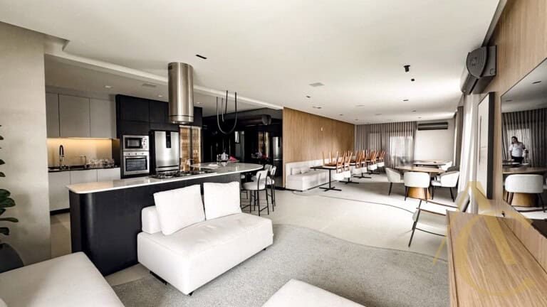 RESERVADO – Apartamento para alugar – 3 suítes – Centro – Florianópolis/SC.