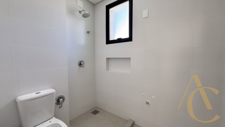 Apartamento à venda, 3 quartos sendo 1 suíte – 2 vagas de garagem –  Centro, Florianópolis, SC.