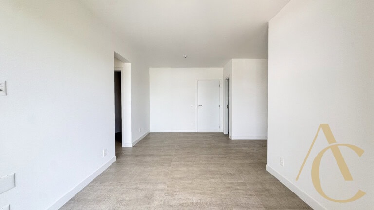 Apartamento à venda – 2 quartos sendo 1 suíte – João Paulo, Florianópolis/SC.