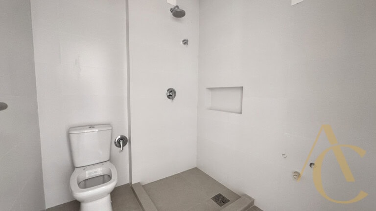 Apartamento à venda, 3 quartos sendo 1 suíte – 2 vagas de garagem – Centro, Florianópolis, SC.