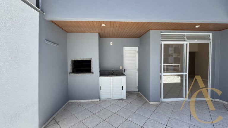 Apartamento para alugar – 03 quartos sendo 01 suíte – Centro – Palhoça/SC.