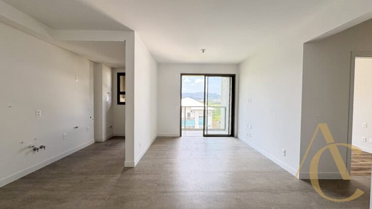 Apartamento à venda – 2 quartos sendo 1 suíte – João Paulo, Florianópolis/SC.