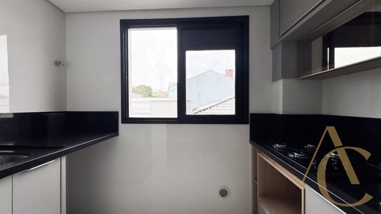 Apartamento para alugar – 2 quartos sendo 1 suíte – Flor de Nápolis – São José/SC.