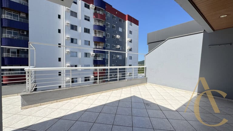 Apartamento para alugar – 03 quartos sendo 01 suíte – Centro – Palhoça/SC.