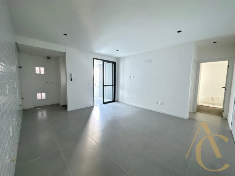 Apartamento à venda – 2 quartos sendo 1 suíte – Cacupé – Florianópolis/SC.