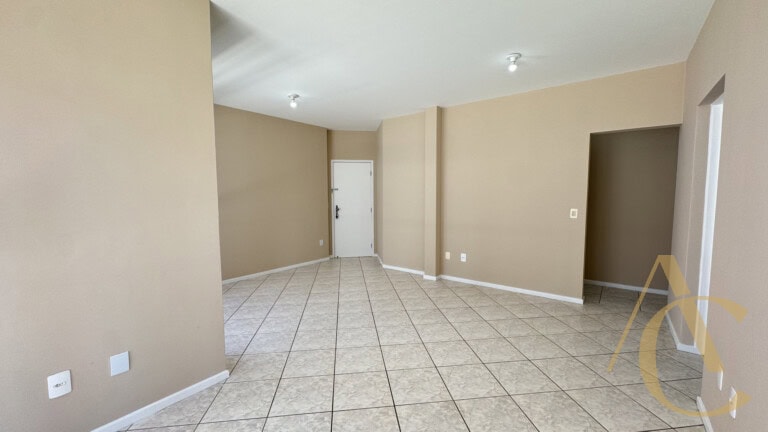 Apartamento para alugar – 03 quartos sendo 01 suíte – Centro – Palhoça/SC.