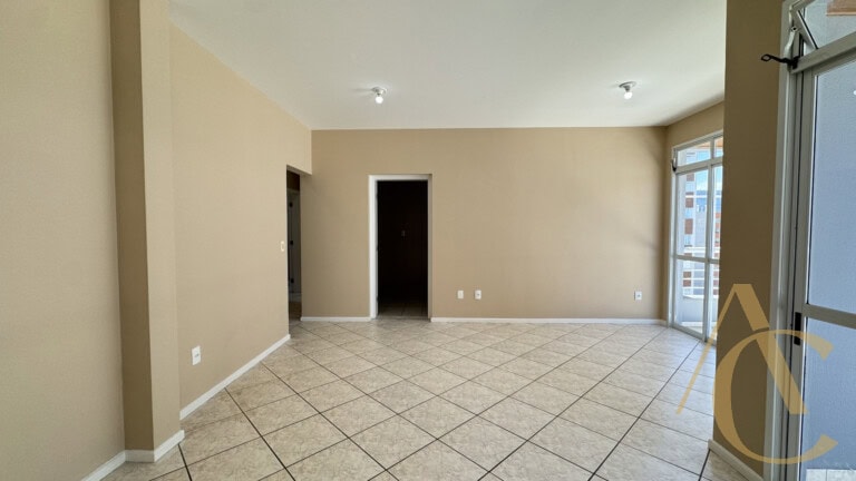 Apartamento para alugar – 03 quartos sendo 01 suíte – Centro – Palhoça/SC.