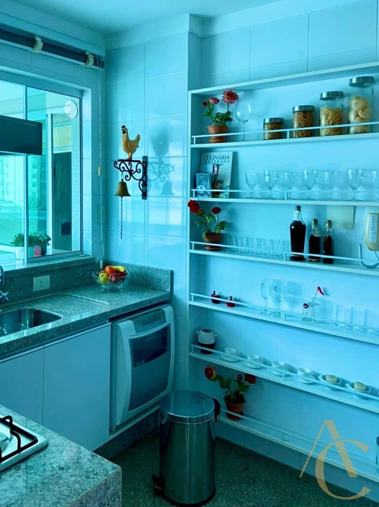 Apartamento à venda – 2 suítes – Centro – Florianópolis, SC.