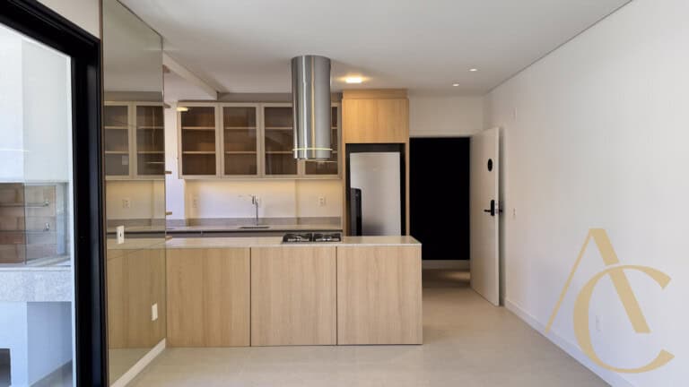 Apartamento à venda, 2 suítes, Centro, Florianópolis, SC.