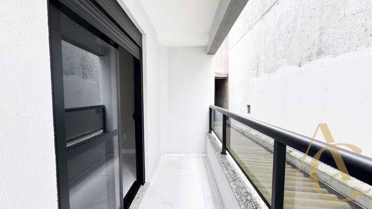 Apartamento para alugar – 2 quartos sendo 1 suíte – Flor de Nápolis – São José/SC.