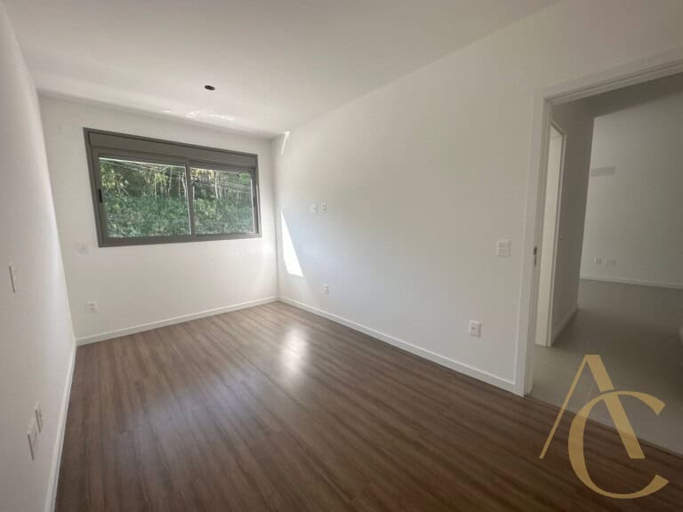 Apartamento à venda – 2 quartos sendo 1 suíte – Cacupé – Florianópolis/SC.