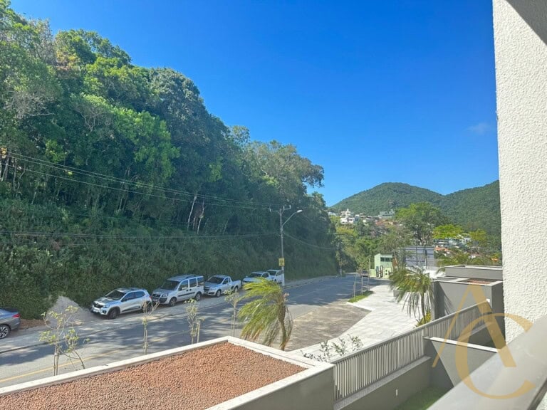 Apartamento à venda – 2 quartos sendo 1 suíte – Cacupé – Florianópolis/SC.