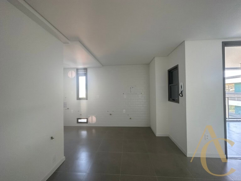 Apartamento à venda – 3 quartos sendo 2 suítes – Cacupé – Florianópolis/SC.