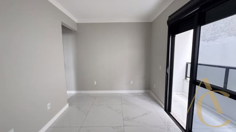 Apartamento para alugar – 2 quartos sendo 1 suíte – Flor de Nápolis – São José/SC.