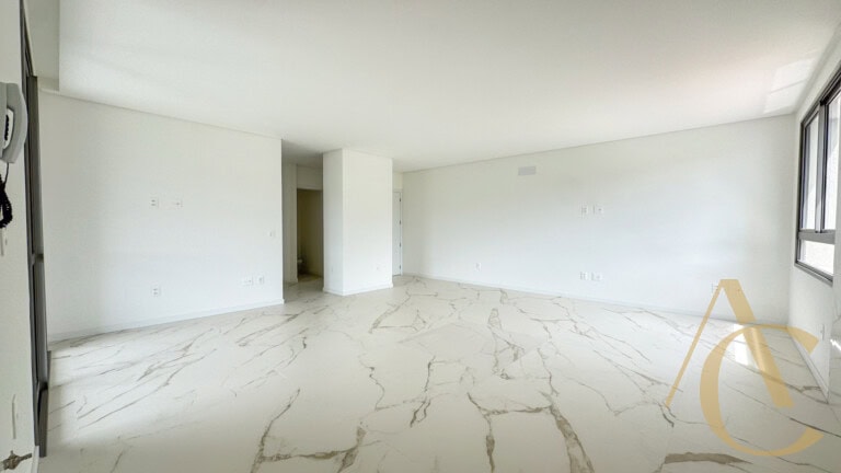 Apartamento à venda – 3 suítes – Cacupé – Florianópolis/SC.