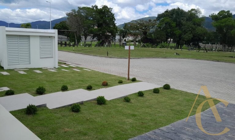 Casa residencial à venda – 3 suítes – Camboa – Governador Celso Ramos/SC.