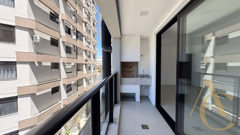 Apartamento à venda, 2 suítes, Centro, Florianópolis, SC.
