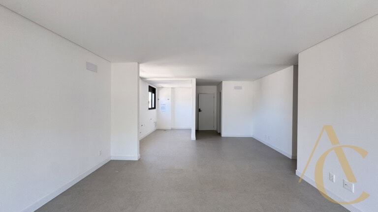 Apartamento à venda, 3 quartos sendo 1 suíte – 2 vagas de garagem – Centro, Florianópolis, SC.