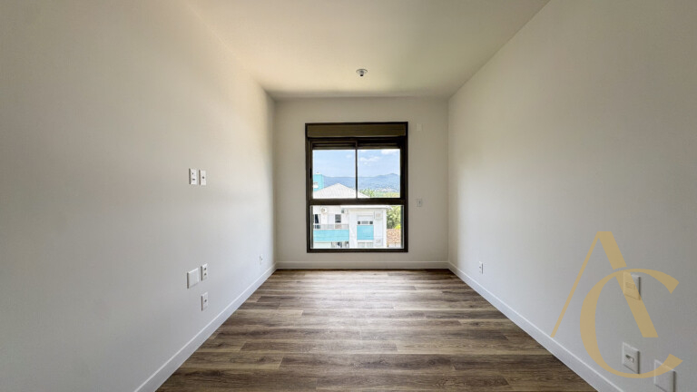 Apartamento à venda – 2 quartos sendo 1 suíte – João Paulo, Florianópolis/SC.