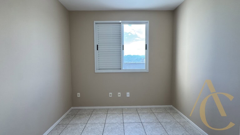 Apartamento para alugar – 03 quartos sendo 01 suíte – Centro – Palhoça/SC.